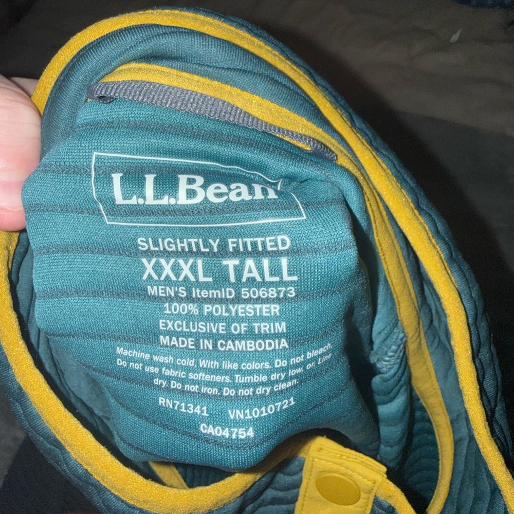 L.L. Bean - Picture 2 of 3
